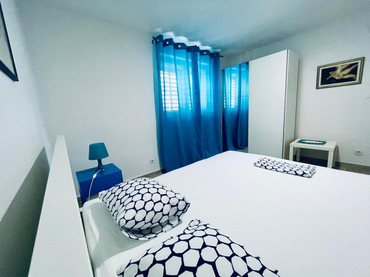 Apartment Paulina Трогир Экстерьер фото