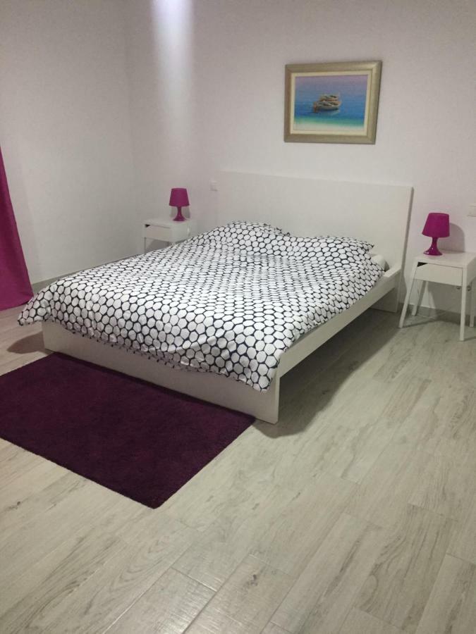 Apartment Paulina Трогир Экстерьер фото